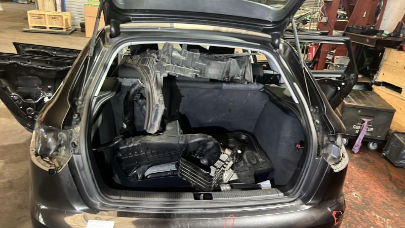 Joint de coffre AUDI A3 2 SPORTBACK PHASE 2 Diesel - 1
