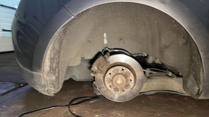 Pare boue arriere droit RENAULT MEGANE 3 PHASE 1 COUPE Diesel - 1