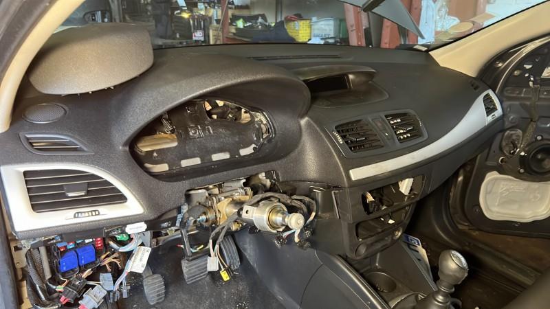 Planche de bord complete RENAULT MEGANE 3 PHASE 1 COUPE Diesel - 1