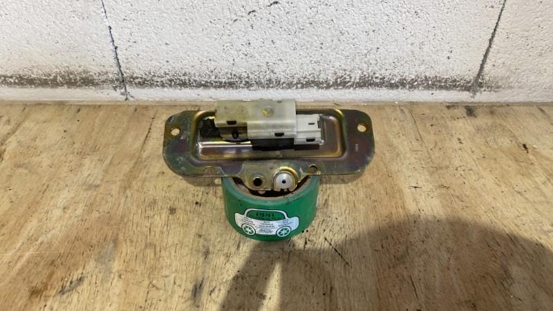 Serrure de coffre RENAULT GRAND ESPACE 4 PHASE 1 Diesel - 1