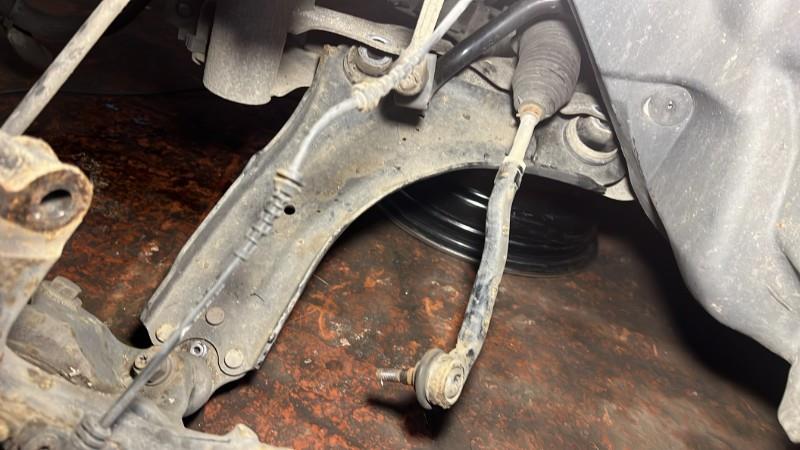 Triangle avant gauche RENAULT MEGANE 3 PHASE 1 COUPE Diesel - 1