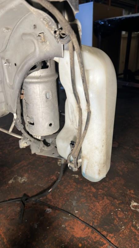 Vase de lave glace RENAULT MEGANE 3 PHASE 1 COUPE Diesel - 1