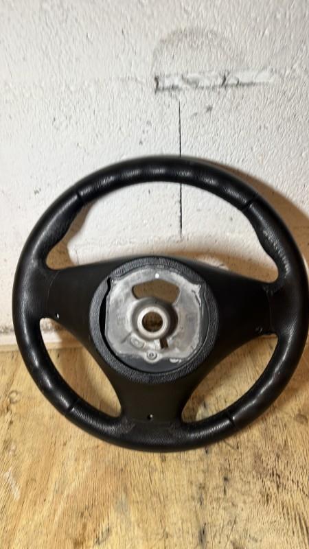 Volant BMW SERIE 1 E81 Diesel - 1