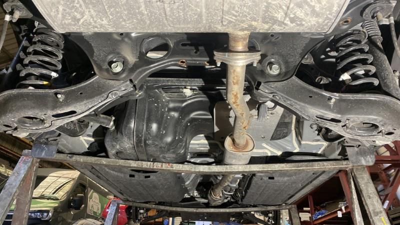 Essieu arriere KIA SPORTAGE 5 Essence - 1