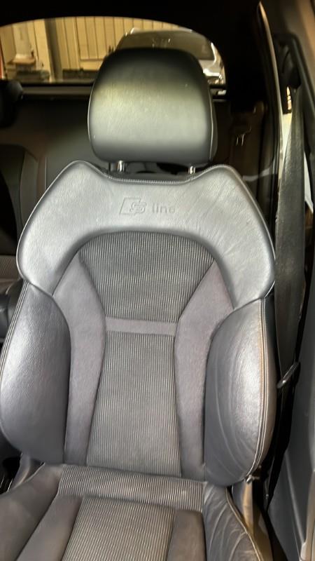 Interieur complet AUDI A1 1 SPORTBACK PHASE 1 Essence - 1