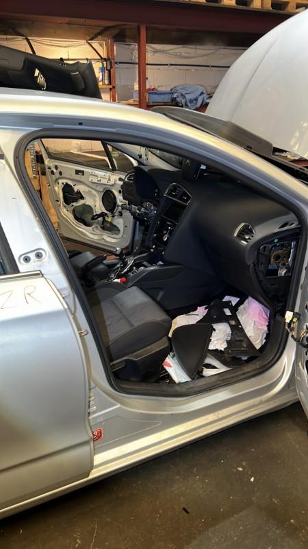 Joint de porte avant droite CITROEN C4 2 PHASE 1 Diesel - 1