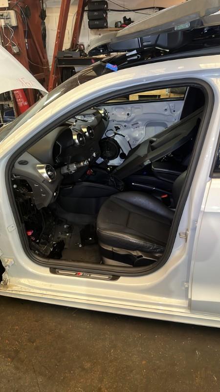 Joint de porte avant gauche AUDI A1 1 SPORTBACK PHASE 1 Essence - 1