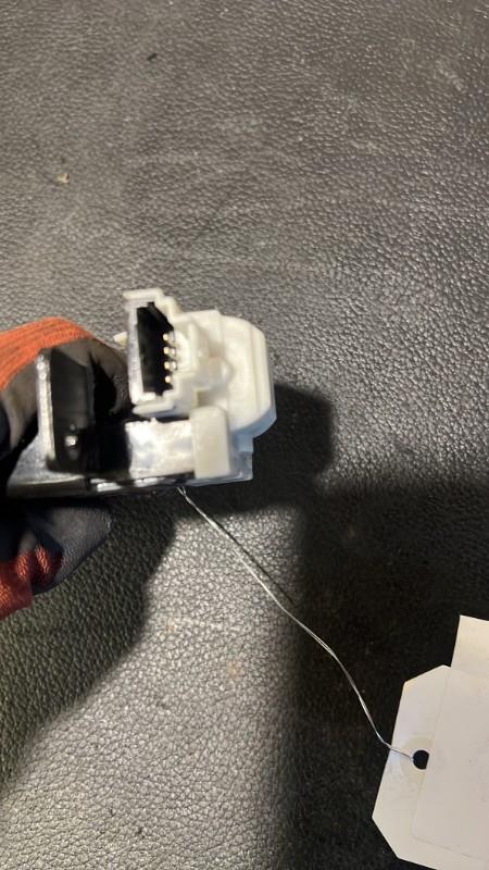 Serrure de coffre RENAULT CLIO 3 Essence - 1
