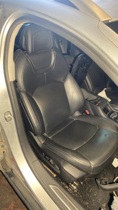 Siege avant droit CITROEN C5 2 BREAK Diesel - 1