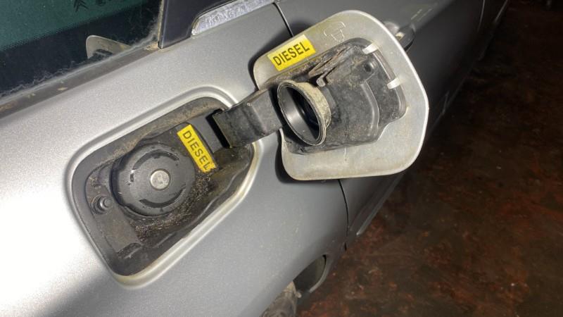 Trappe d'essence CITROEN C5 2 BREAK Diesel - 1