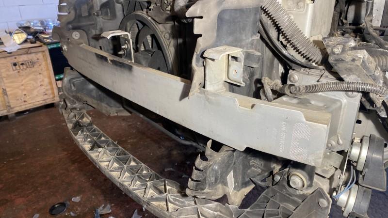 Traverse inferieure CITROEN C5 2 BREAK Diesel - 1