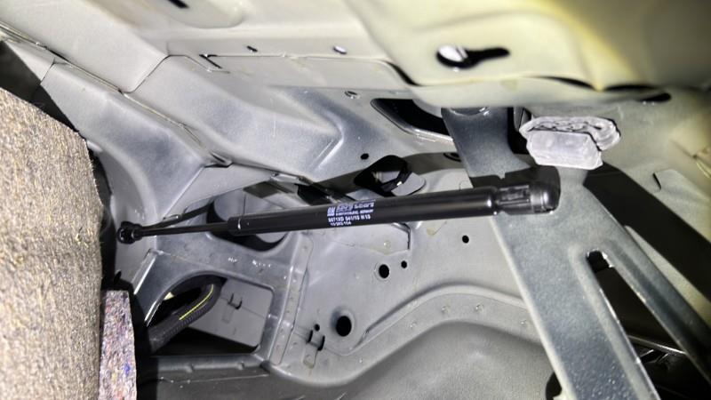 Verin de coffre OPEL INSIGNIA 1 PHASE 1 Diesel - 1