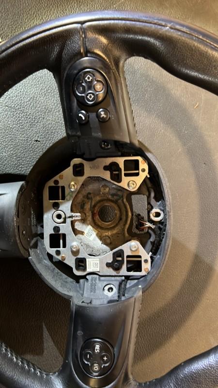 Volant MINI MINI 2 R56 PHASE 2 Diesel - 1