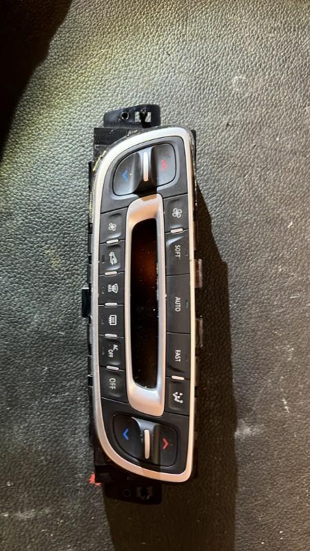 Commande chauffage RENAULT MEGANE 3 PHASE 2 COUPE Essence - 1