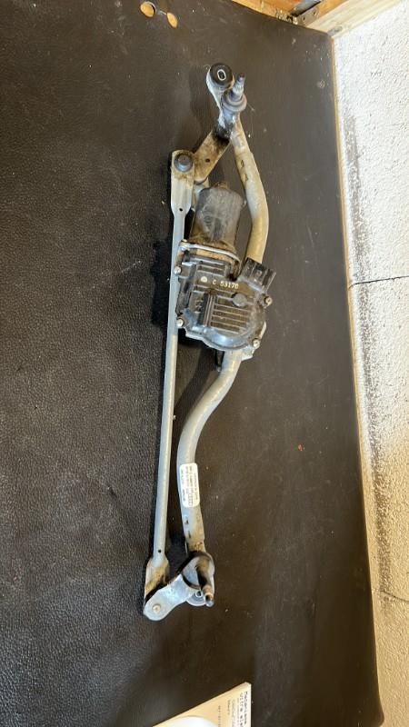 Mecanisme essuie glace avant AUDI A4 3 AVANT PHASE 2 BREAK Diesel - 1