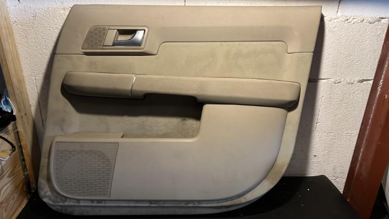 Panneau de porte avant droit AUDI A2 Essence - 1
