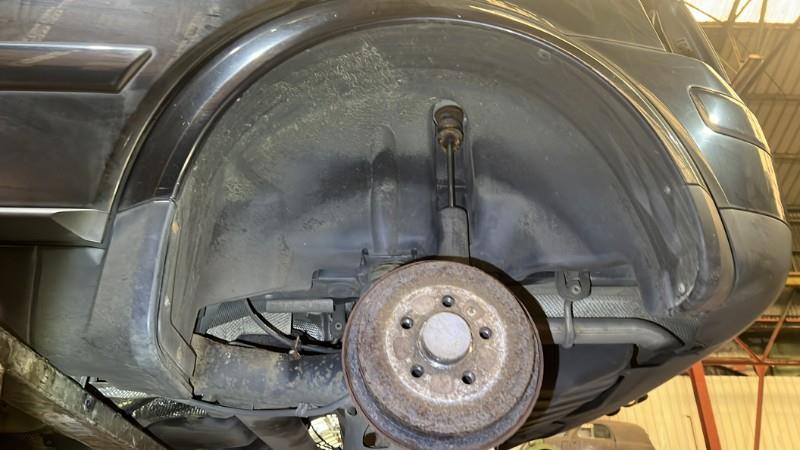 Pare boue arriere gauche AUDI A2 Essence - 1