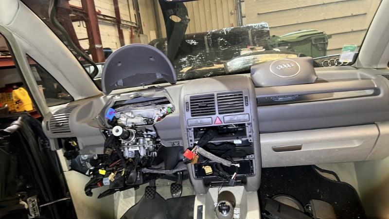 Planche de bord complete AUDI A2 Essence - 1