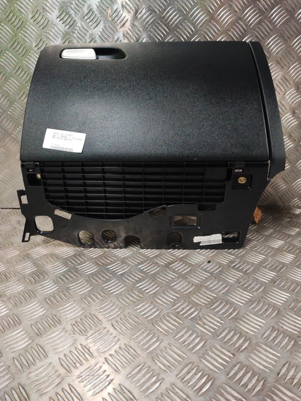 Boite a gants AUDI Q5 1 PHASE 1 Diesel - 1