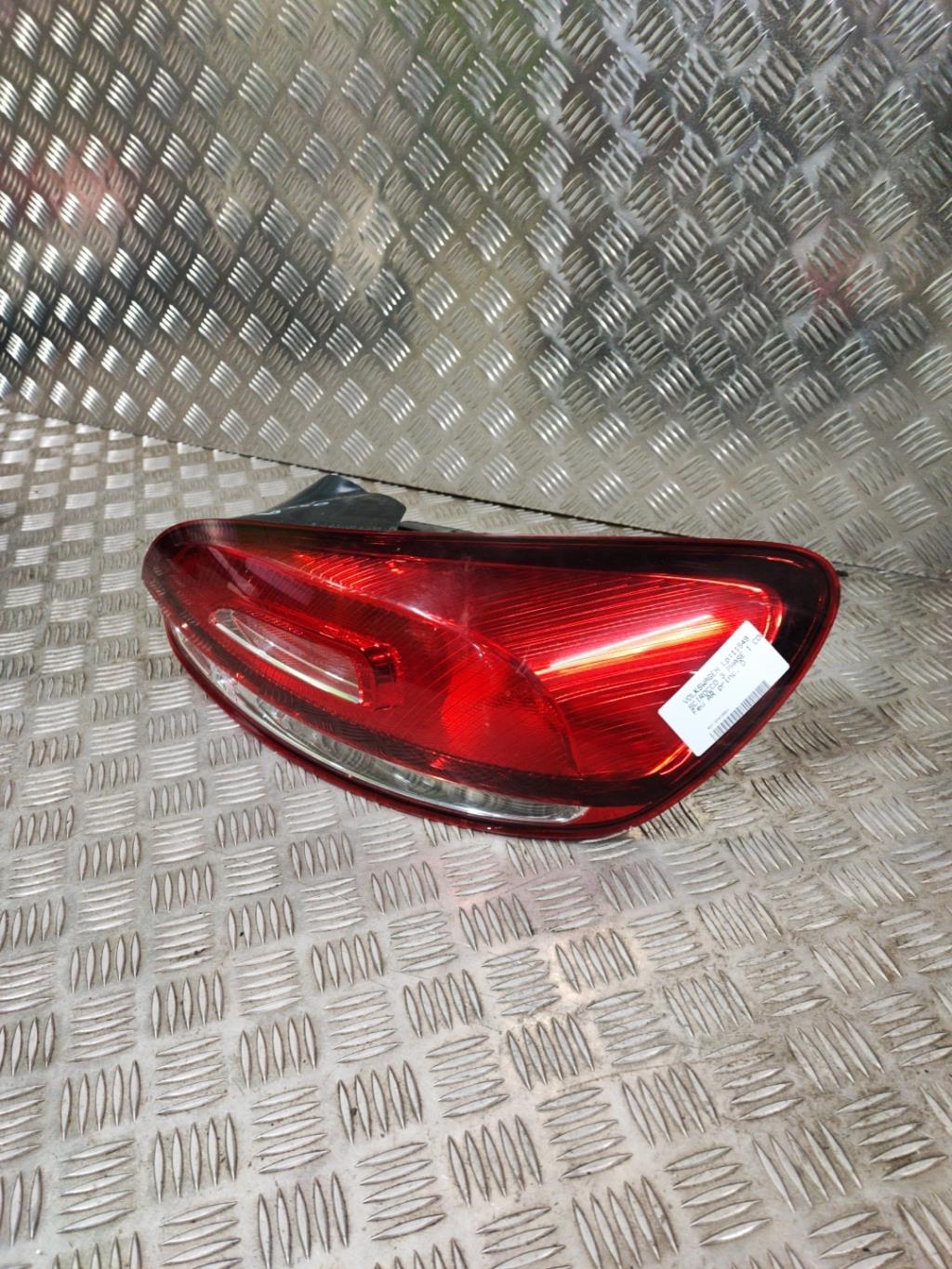 Feu arriere principal droit (feux) VOLKSWAGEN SCIROCCO 3 PHASE 1 COUPE Diesel - 1