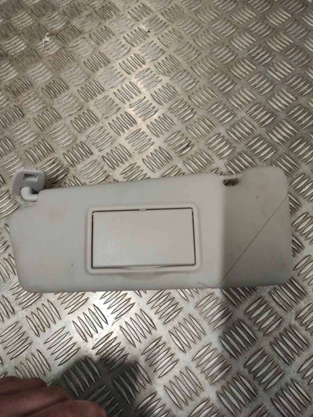 Pare soleil gauche RENAULT CLIO 4 PHASE 2 Diesel - 1