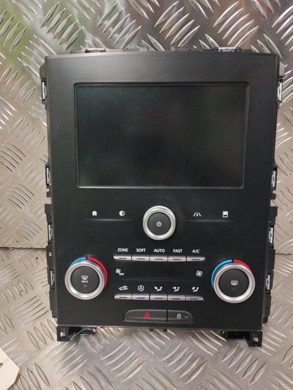 Ecran GPS RENAULT MEGANE 4 PHASE 1 Diesel - 1