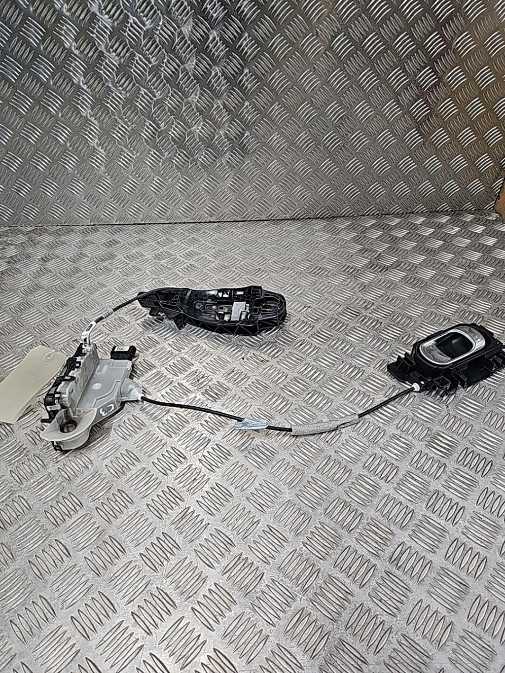 Serrure avant gauche CITROEN C3 3 PHASE 1 Essence - 1