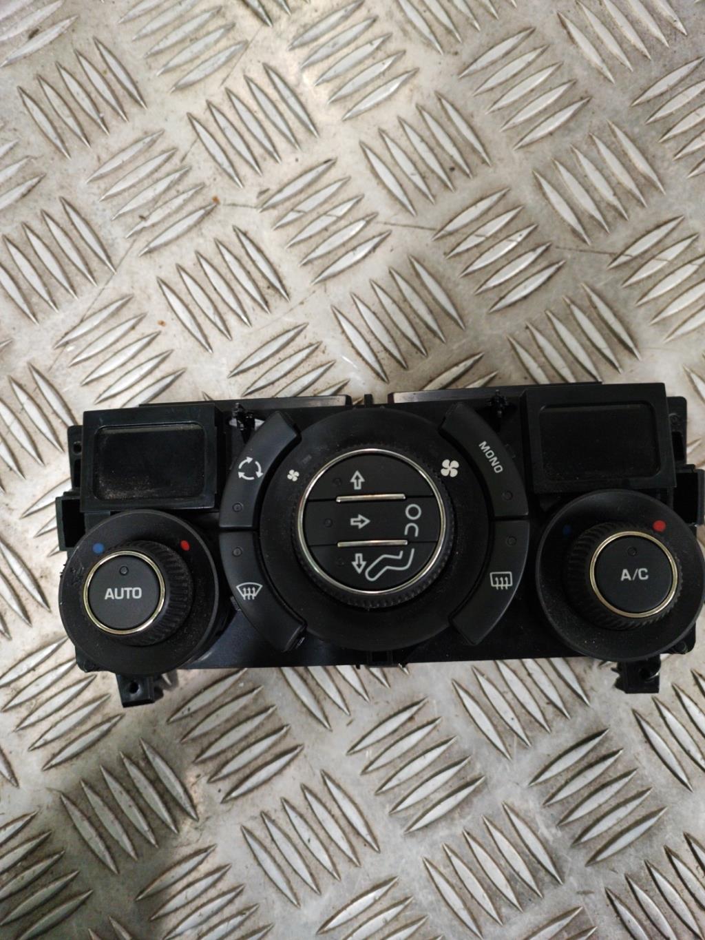 Commande chauffage PEUGEOT 308 1  - 1