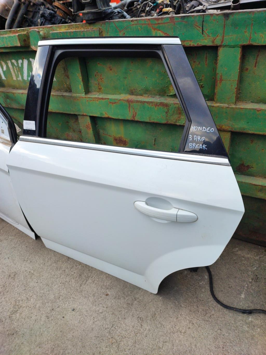 Porte arriere gauche FORD MONDEO 3 PHASE 2 BREAK Diesel - 1