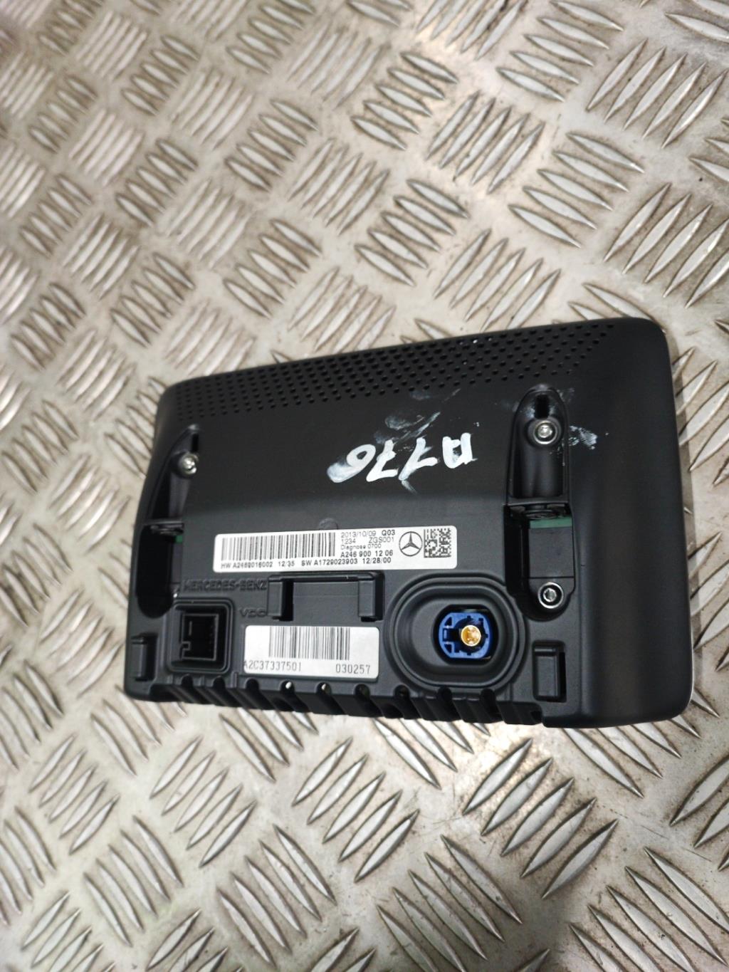 Ecran GPS MERCEDES CLASSE A 176 PHASE 1 Diesel - 1