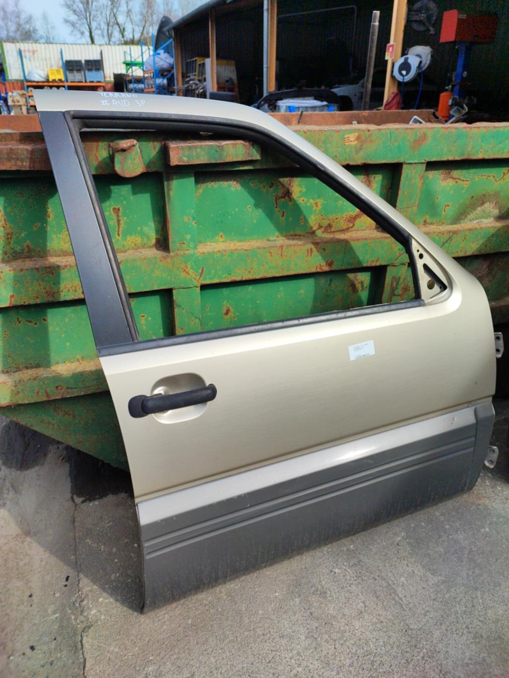 Porte avant droit NISSAN TERRANO 2 PHASE 4 Diesel - 1