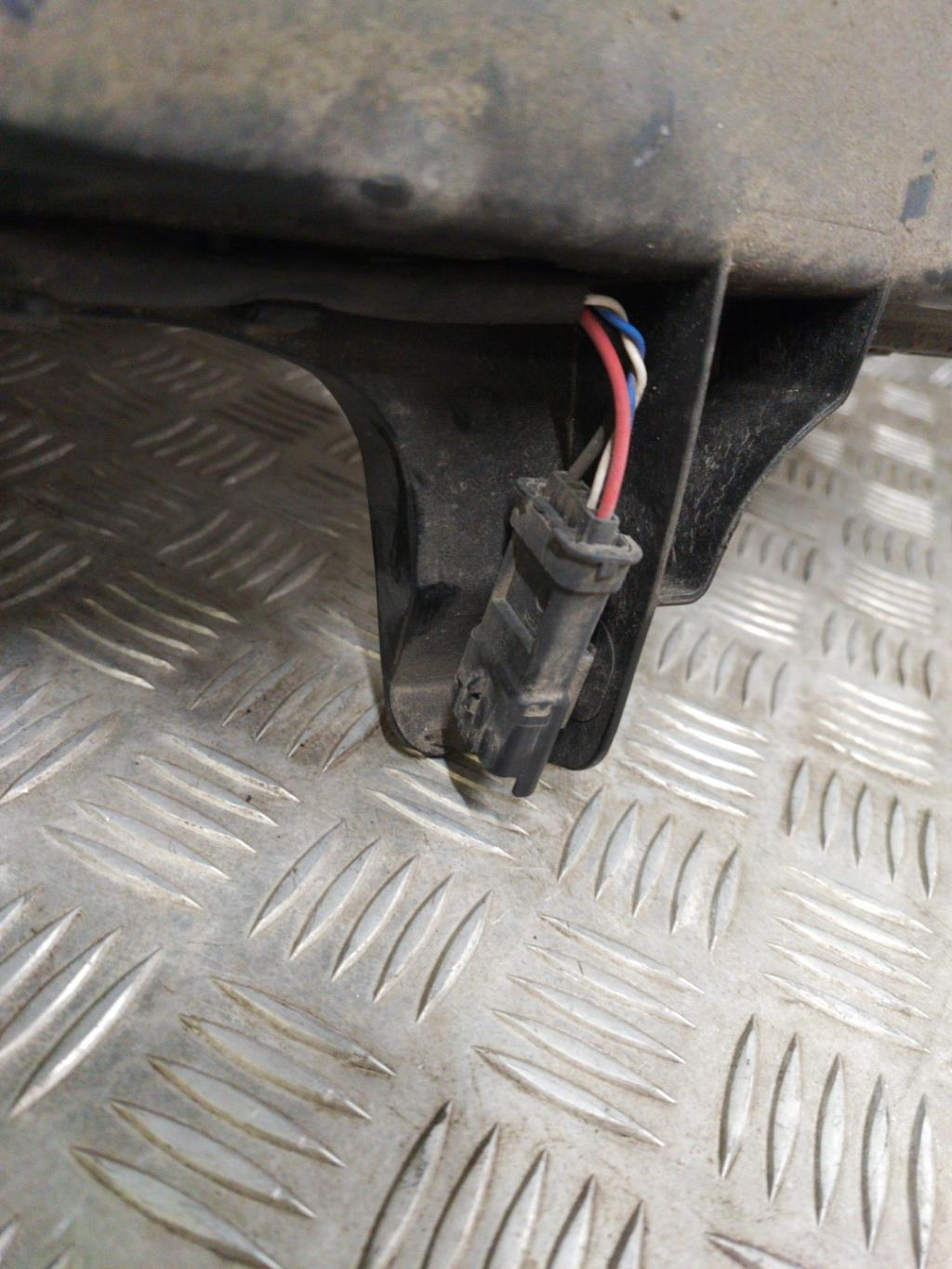 Reservoir AdBlue CITROEN C5 2 BREAK Diesel - 1