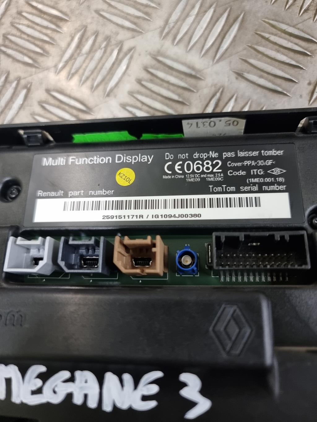 Ecran GPS RENAULT MEGANE 3 PHASE 3 Diesel - 1