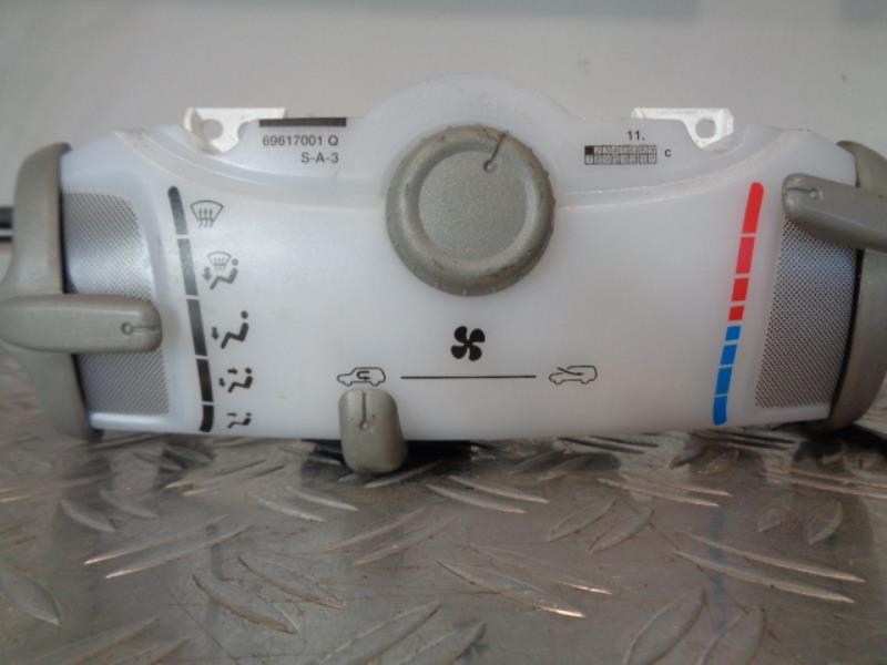 Commande chauffage PEUGEOT 107 PHASE 1 Essence - 1