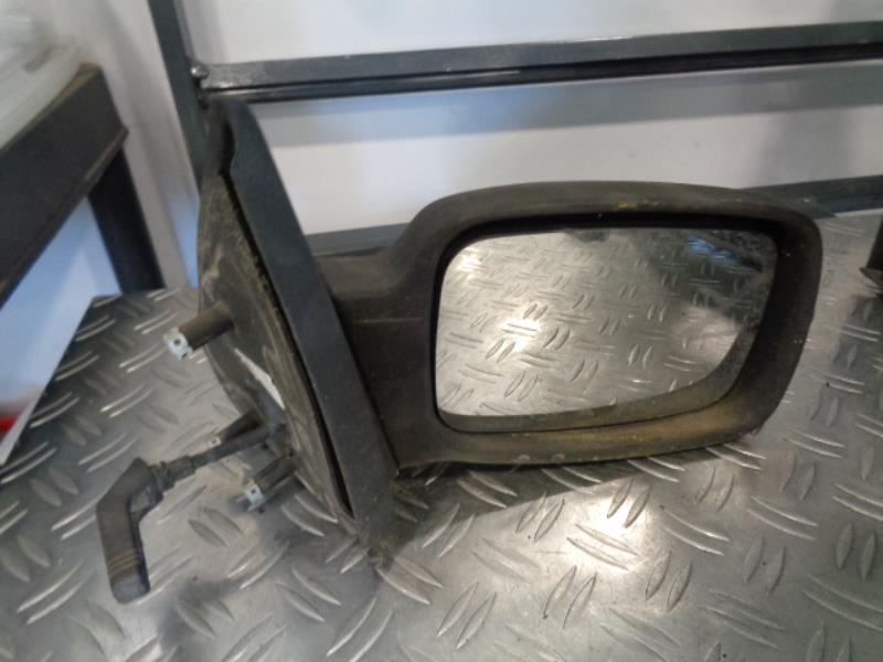Retroviseur droit FORD COURRIER 4 Diesel - 1
