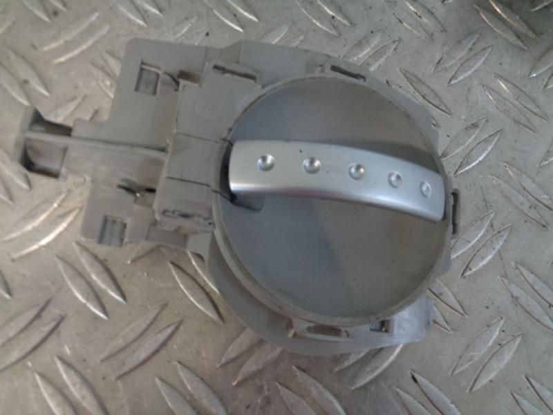 Poignee interieur avant gauche CITROEN C3 1 PHASE 1 Essence - 1