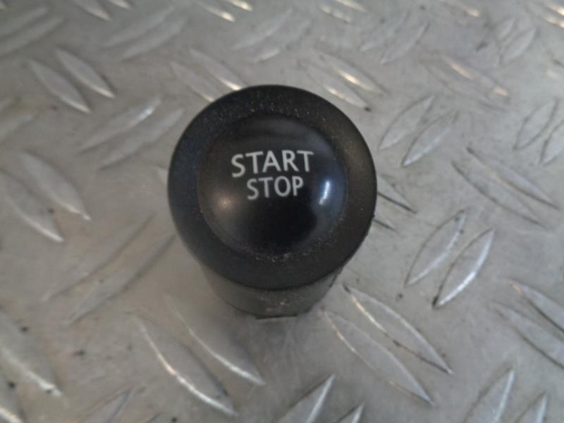Bouton/Interrupteur RENAULT MEGANE 2 PHASE 1 Diesel - 1