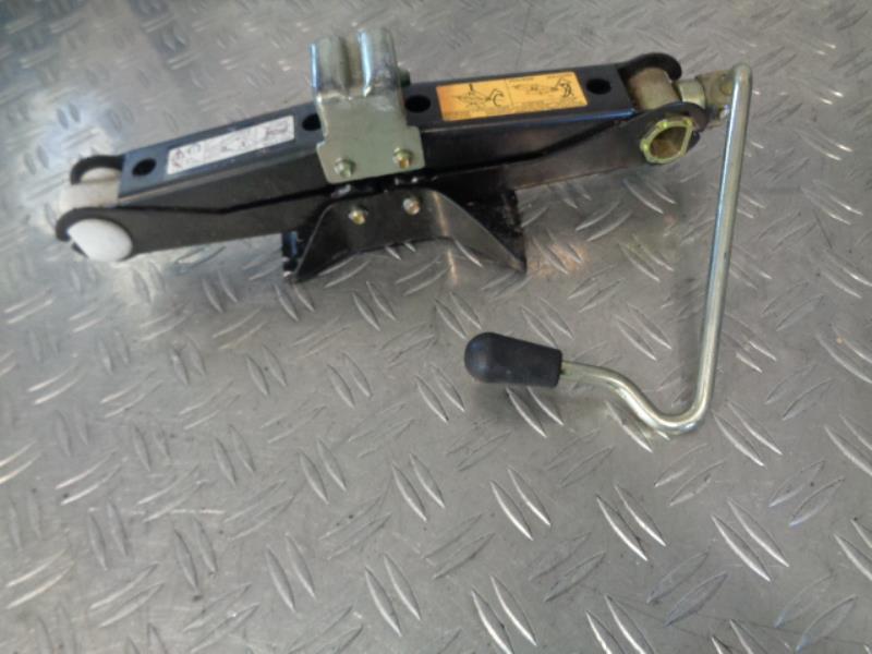 Cric CITROEN C3 1 PHASE 1 Diesel - 1