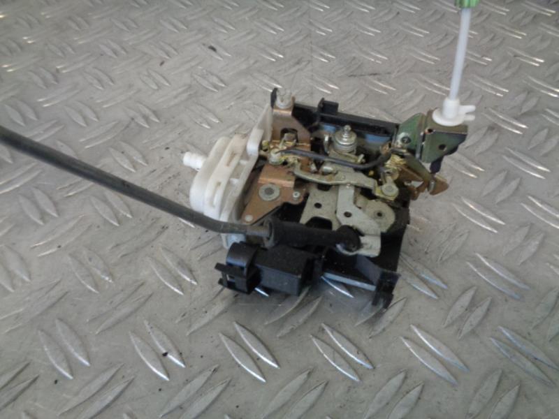 Fermeture centralisee avant droit AUDI A3 1 PHASE 2 Diesel - 1