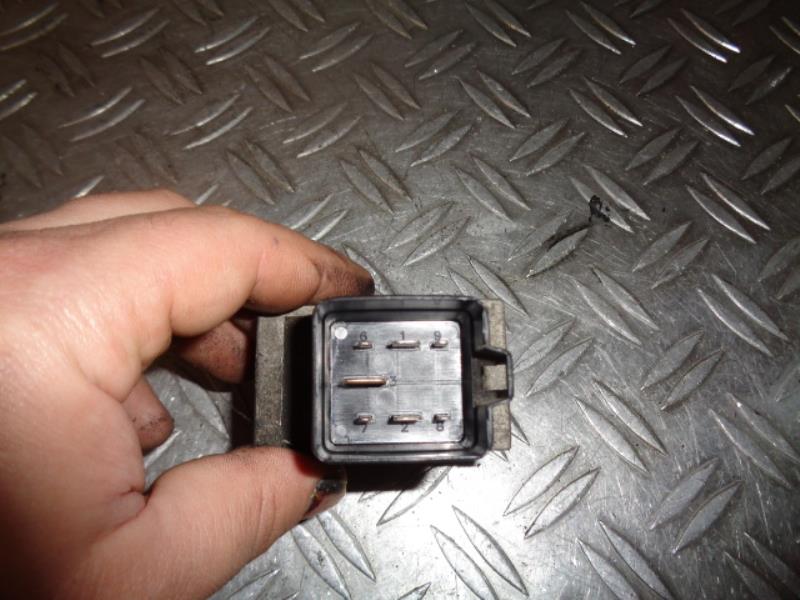 Relais de prechauffage RENAULT MEGANE 2 PHASE 1 Diesel - 1