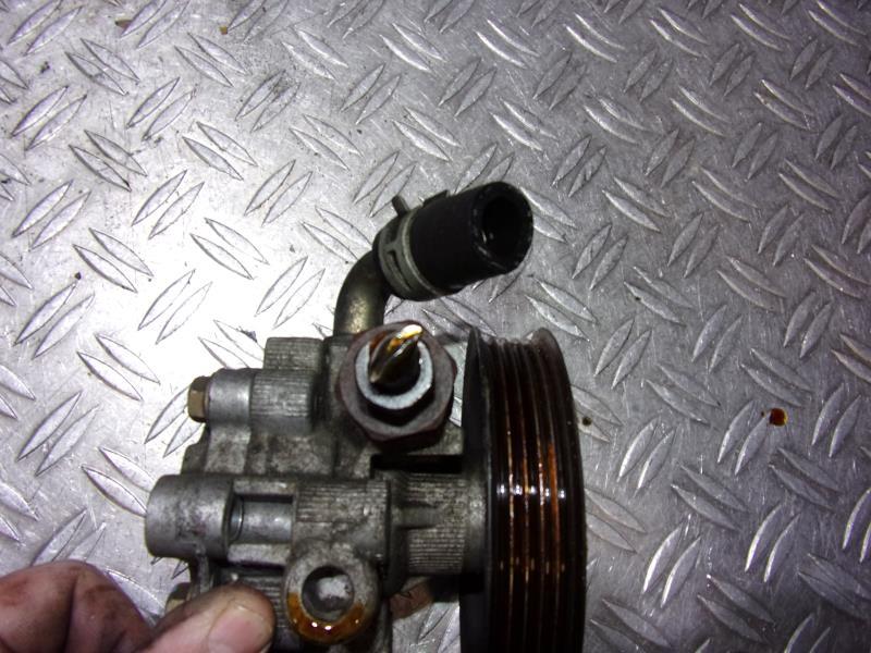 Pompe de direction TOYOTA COROLLA VERSO 1 Diesel - 1