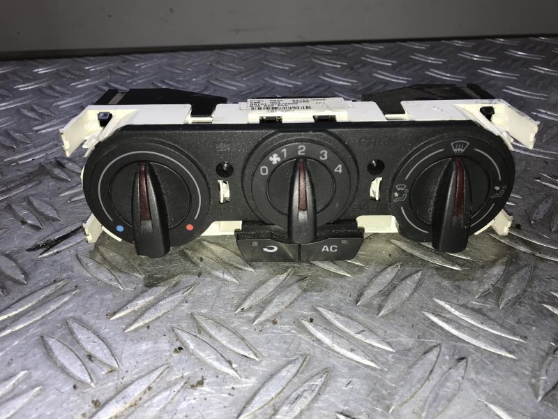Commande chauffage SEAT IBIZA 4 PHASE 1 COUPE Diesel - 1