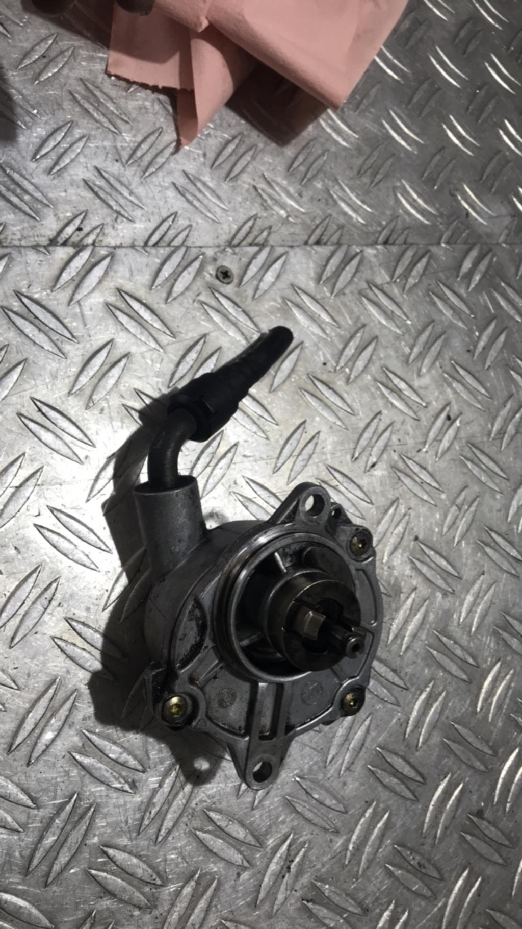 Pompe à vide MERCEDES VITO 638 Diesel - 1