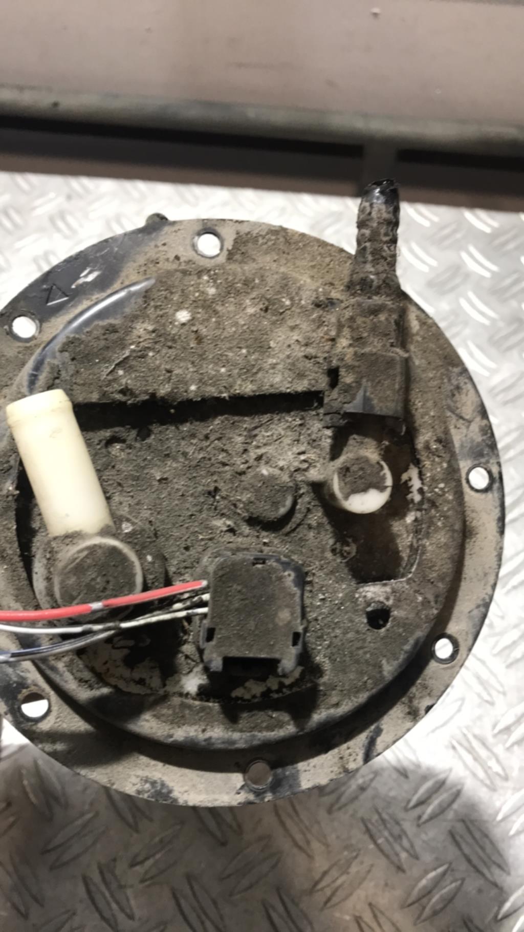 Pompe immergee DAIHATSU MOVE Essence - 1