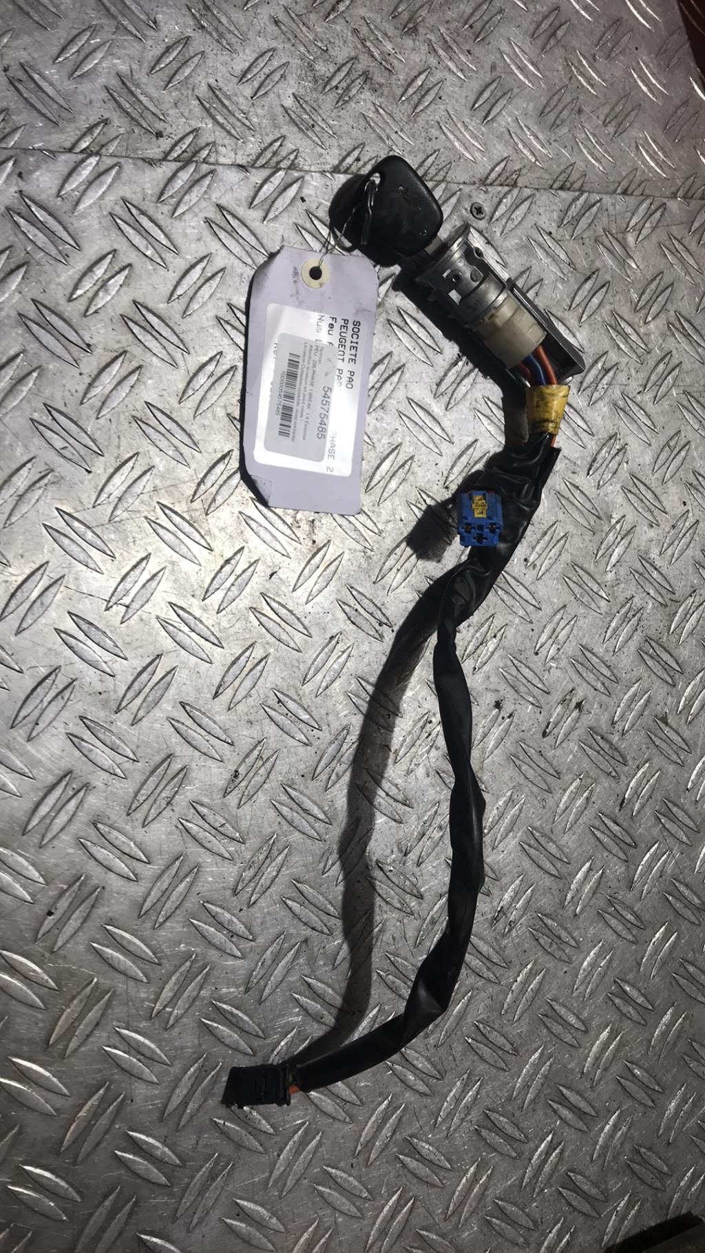 Neiman PEUGEOT 206 PHASE 1 BREAK Essence - 1