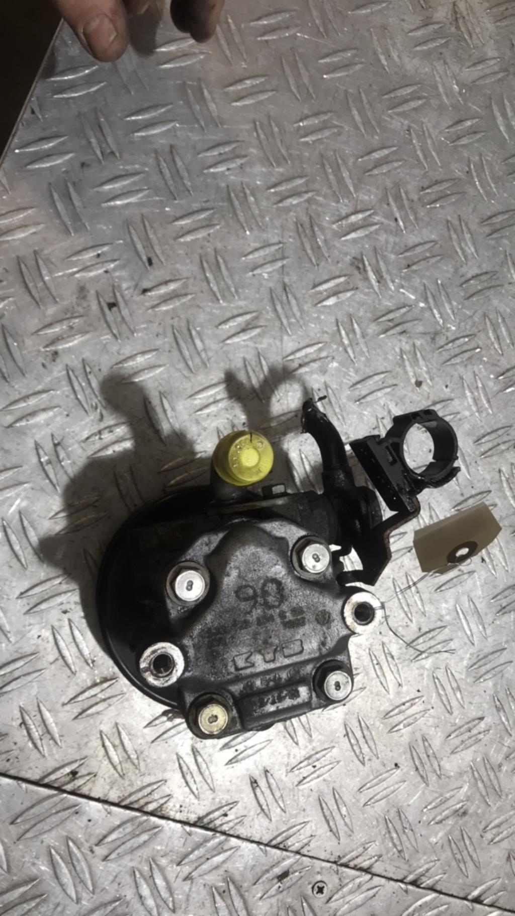 Pompe de direction SEAT LEON 1 Essence - 1