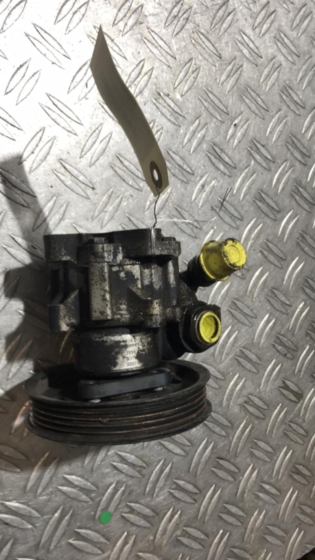 Pompe de direction AUDI A4 1 PHASE 1 Diesel - 1