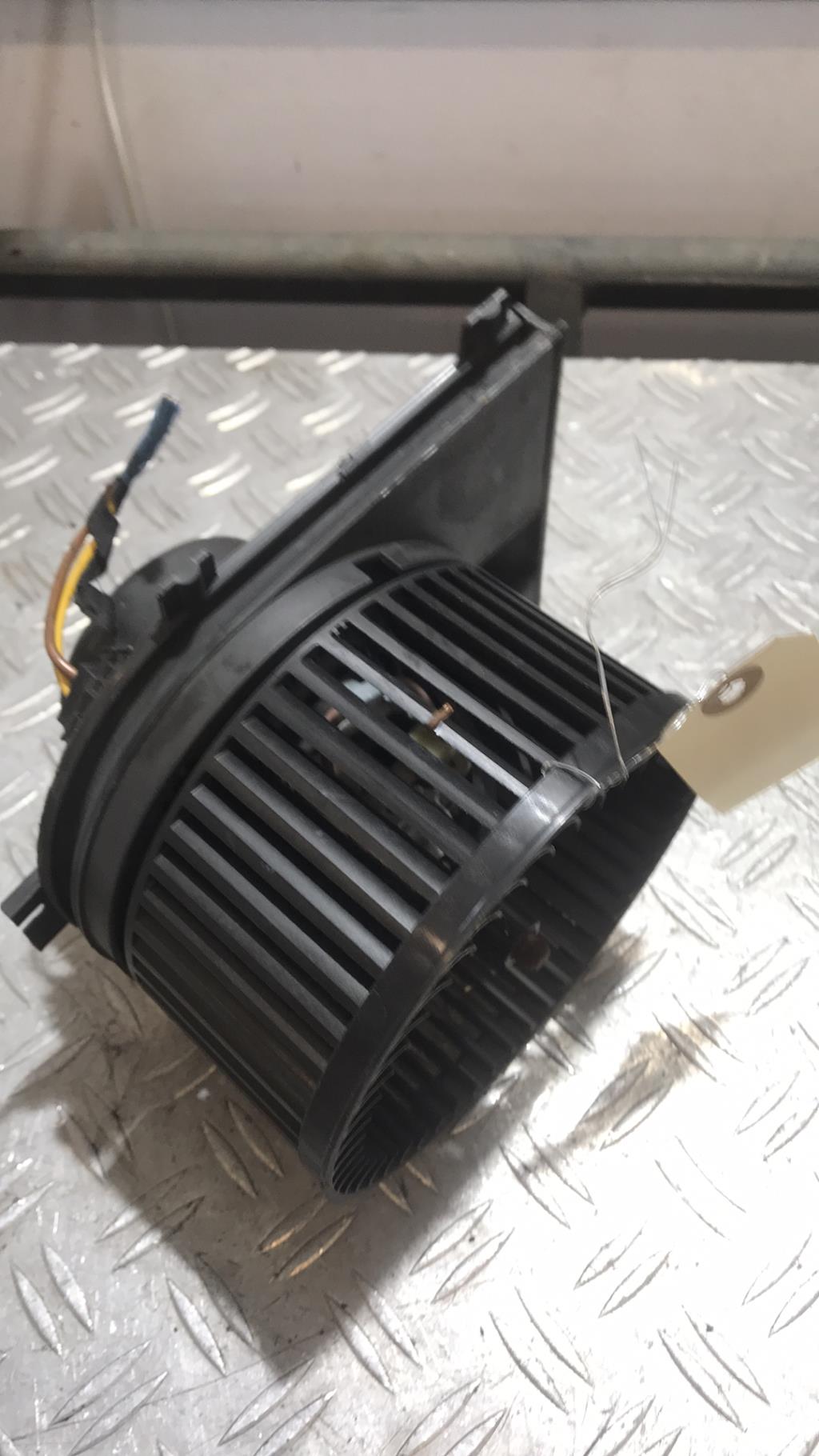 Ventilateur chauffage SEAT LEON 1 Essence - 1