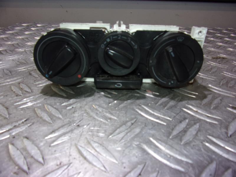 Commande chauffage VOLKSWAGEN POLO 3 PHASE 2 Essence - 1