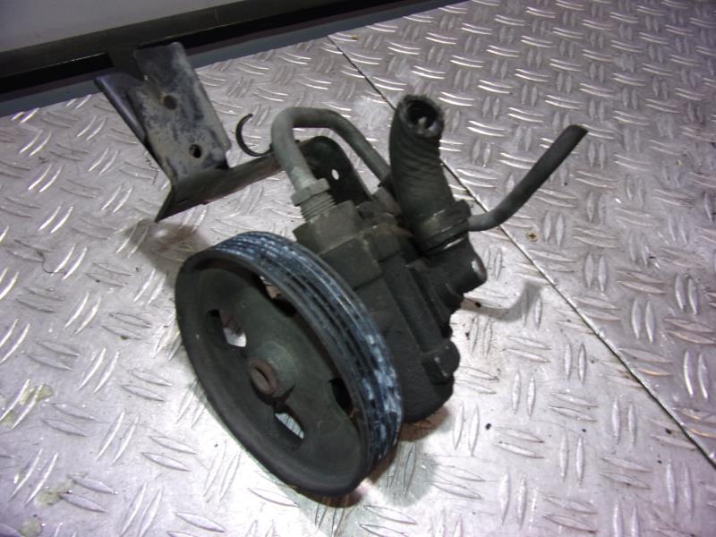 Pompe de direction PEUGEOT 807 Diesel - 1